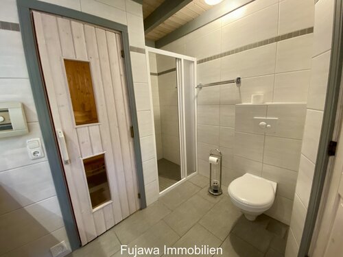 Bad mit Sauna - 