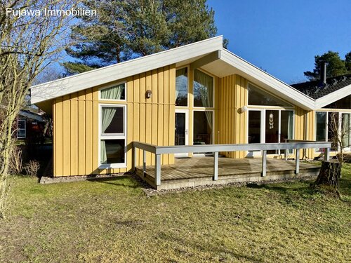Ansicht Terrasse und Garten - 3 Zimmer Doppelhaushälfte zum Kaufen in Mirow