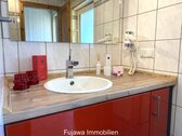 modernes Bad - 3 Zimmer Doppelhaushälfte zum Kaufen in Mirow