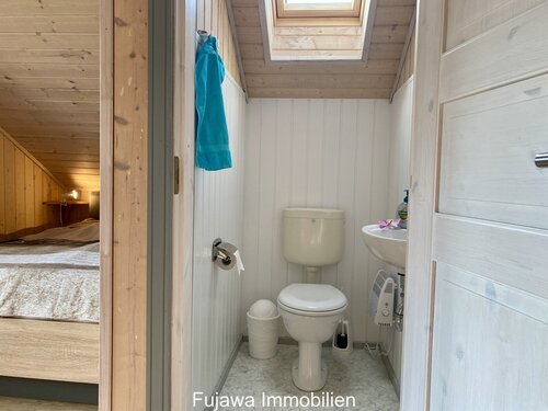 WC im Dachgeschoss - 