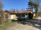 Haus mit Kfz-Stellplatz auf eigenem Grundstück - 3 Zimmer Doppelhaushälfte zum Kaufen in Mirow