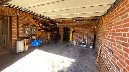 Garage - 