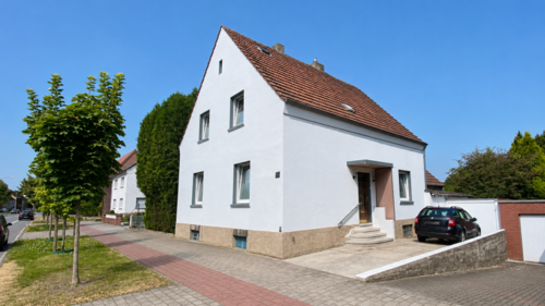 Frontansicht - Idyllisches Zuhause für die ganze Familie auf großem Grundstück
