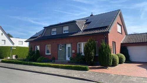 Frontansicht - Gepflegte Erdgeschosswohnung mit Garten und Garage in attraktiver Lage von Warendorf