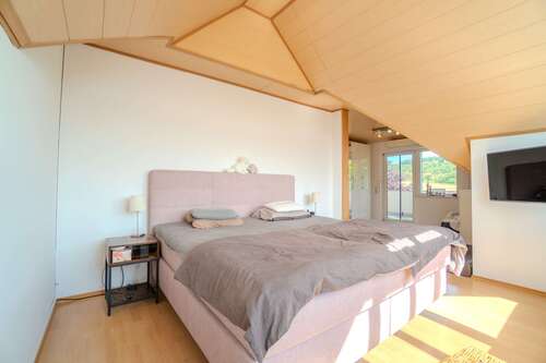 Schlafzimmer DG. - 