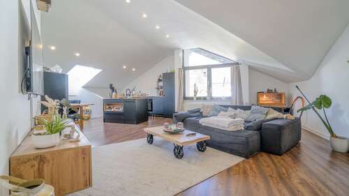 Wohnzimmer DG. - 