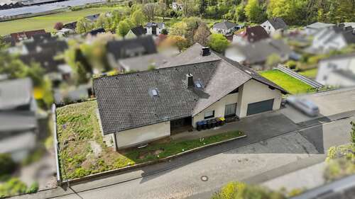 Titelbild - 13 Zimmer Mehrfamilienhaus, Wohnhaus zum Kaufen in Herborn