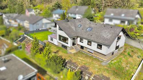 Südost-Ansicht - Mehrfamilienhaus mit Weitblick in bester Lage Herborn OT