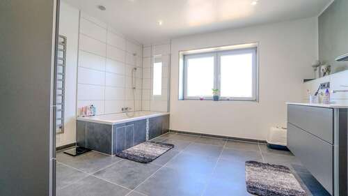 Badezimmer EG. - 