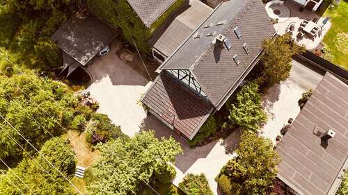 Viel Platz - 10 Zimmer Anwesen in Ehringshausen