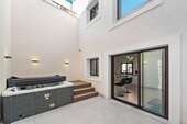 Luxus-Immobilie Felanitx Mallorca - Neubau im modernen Stil mit Patio in Felanitx