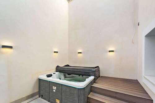 Whirlpool Luxus-Immobilie Mallorca - 5 Zimmer Mehrfamilienhaus, Wohnhaus zum Kaufen in Felanitx