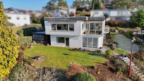 Titelbild - Exklusives Einfamilienhaus mit atemberaubenden Weitblick in Herborn OT
