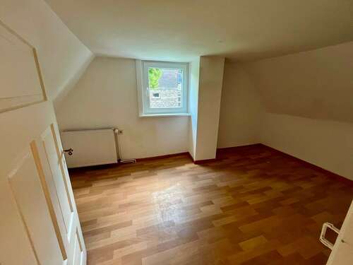 Schlafzimmer DG. - 