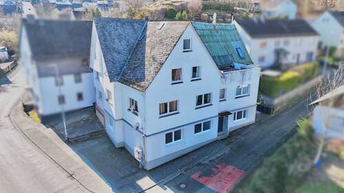 Süd-Ansicht - 14 Zimmer Mehrfamilienhaus, Wohnhaus in Herborn