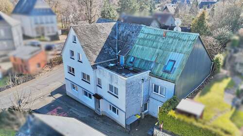 4 Familienhaus - Vier Einheiten - Eine Chance ! Solides Investment in Herborn OT