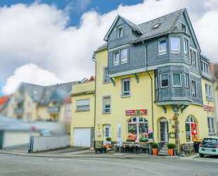 2 Wohneinheiten & Gewerbeeinheit in Top-Lage von Herborn