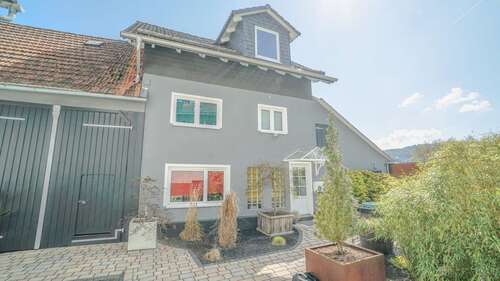 Ansicht von der Straße - 3 Zimmer Einfamilienhaus in Herborn-Uckersdorf