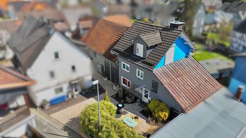 Grundstücksgröße - Einfamilienhaus mit 138,00 m&sup2; in Herborn-Uckersdorf zum Kaufen