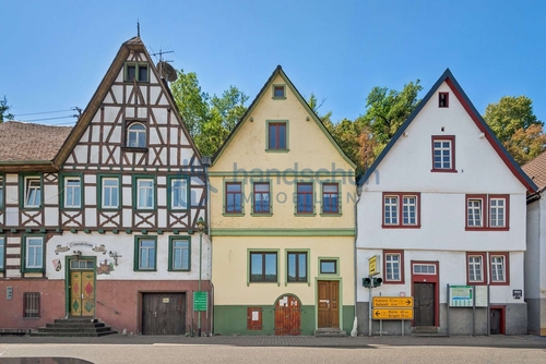 Vorderansicht - Saniertes Reihenmittelhaus am Rhein. Perfekt als Ferienimmobilie geeignet