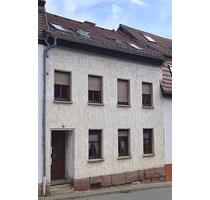 Mehrfamilienhaus mit Grundstück und Garagen , teilw. freiwerdend - Kahla