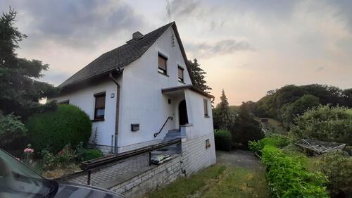 Aussenansicht - Einfamilienhaus in idyllischer Dorflage nahe Hermsdorf, sofort beziehbar