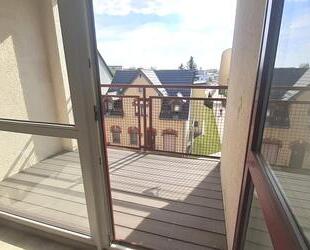 helle Zweiraumwohnung mit Balkon und Personenaufzug - Hermsdorf