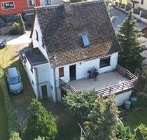 Einfamilienhaus in sehr ruhiger Dorflage, sofort beziehbar - Hermsdorf