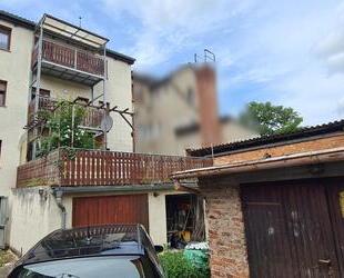 Mehrfamilienhaus mit Grundstück und Garagen , teilw. frei - Kahla