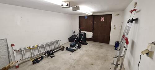 Garage - 