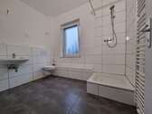 1.OG Rechts - Badezimmer - 