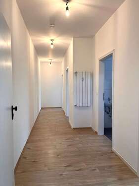 Flur - Kapitalanlage mit Potenzial: Exklusive 2,5-Zimmer-Wohnung mit zuverlässigen Mieteinnahmen in Hamm