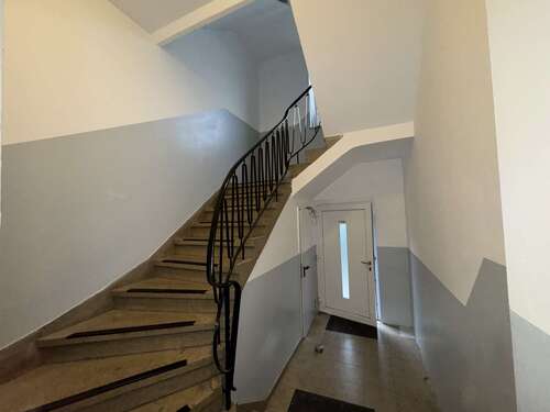Treppenhaus - Eingangsbereich - 