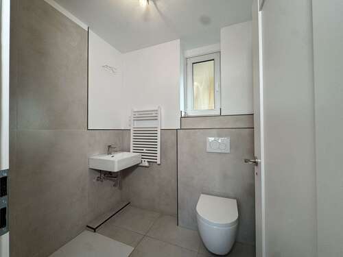 Badezimmer (2) - 2 Zimmer Etagenwohnung zur Miete in Bochum