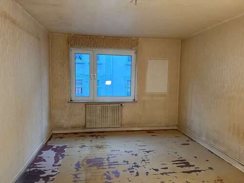 Schlafzimmer 2 - Handwerker aufgepasst: 3-Zimmer-Wohnung mit Gestaltungsspielraum in Castrop-Rauxel