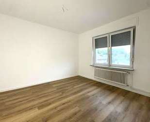 Helle frisch sanierte 2,5 Zimmer Wohnung in Bestlage von Wattenscheid – direkt am Aldi & Netto - Bochum