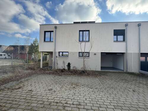 Gewerbeteil (39) - 6 Zimmer Büro in Rheinstetten