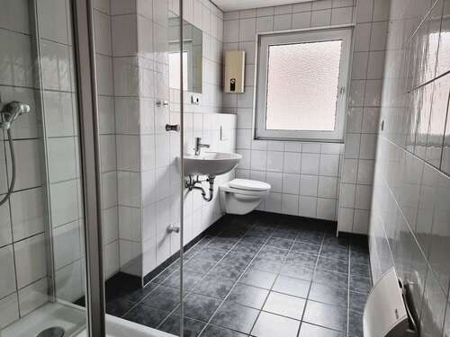 1.OG links - Badezimmer (2) - 