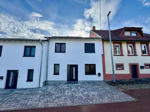 IMG_0602 - 5 Zimmer Reihenmittelhaus in Blieskastel- Blickweiler