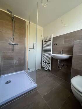 Badezimmer - 3 Zimmer 3- Zimmerwohnung in Sankt Ingbert
