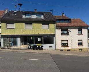 Zwei vermietete Häuser im Paket: Wohn- und Geschäftshaus plus Einfamilienhaus - Merchweiler Wemmetsweiler