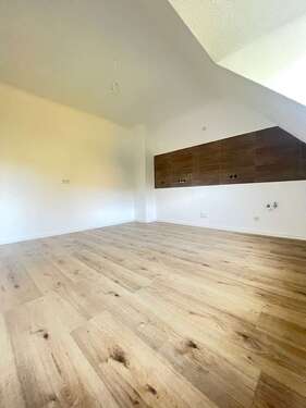 IMG_0921 - Dachgeschoßwohnung mit 68,00 m&sup2; in Sankt Ingbert zur Miete