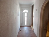 Hauseingang innen - 5 Zimmer Doppelhaushälfte in Freilassing