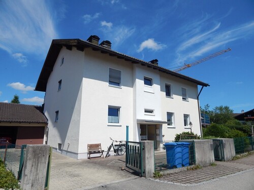 Ansicht - Attraktives Mehrfamilienhaus mit 6 Wohneinheiten & stabilem Mietertrag in 83404 AinringFeldkirchen