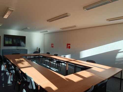 Konferenzraum - 7 Zimmer Büro in Ainring