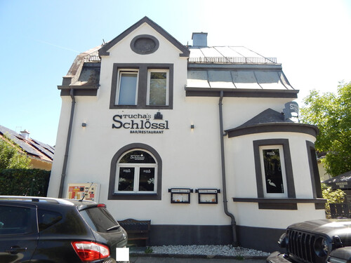 Ansicht - Moderne Gastronomiefläche in Toplage – Voll ausgestattet mit großzügigem Gastgarten und Außenbar