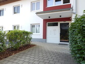 Hauseingang - 3 Zimmer Etagenwohnung zum Kaufen in Freilassing