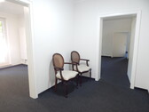 Garderobe - Büro in Ainring zur Miete