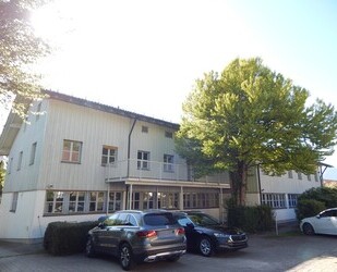 Flexible Wohn- und Gewerbeeinheit in 83404 Ainring mit Terrasse und idealer Work-Life-Kombination