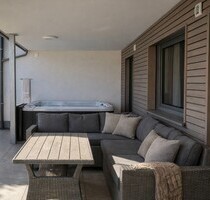 Exklusive 2-Zimmerwohnung mit Garten, Whirlpool, Terrasse & Top-Lage nahe Salzburg in Eggelsberg Exklusive 2-Zimmerwohnung mit Garten, Whirlpool, Terrasse & Top-Lage nahe Salzburg in Eggelsberg